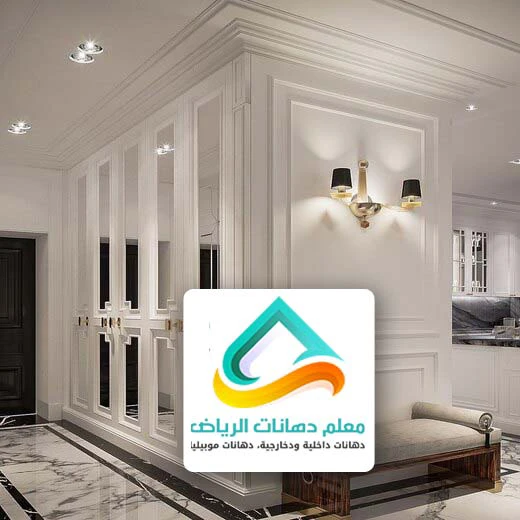فني تركيب مرايا